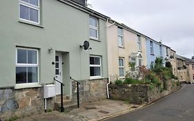 Bells Cottage - Explore Cornwall By Rail